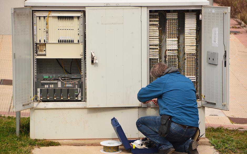 monteur électricien Orly